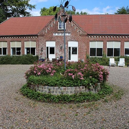 Sir Gamle Skole Holstebro Exterior foto
