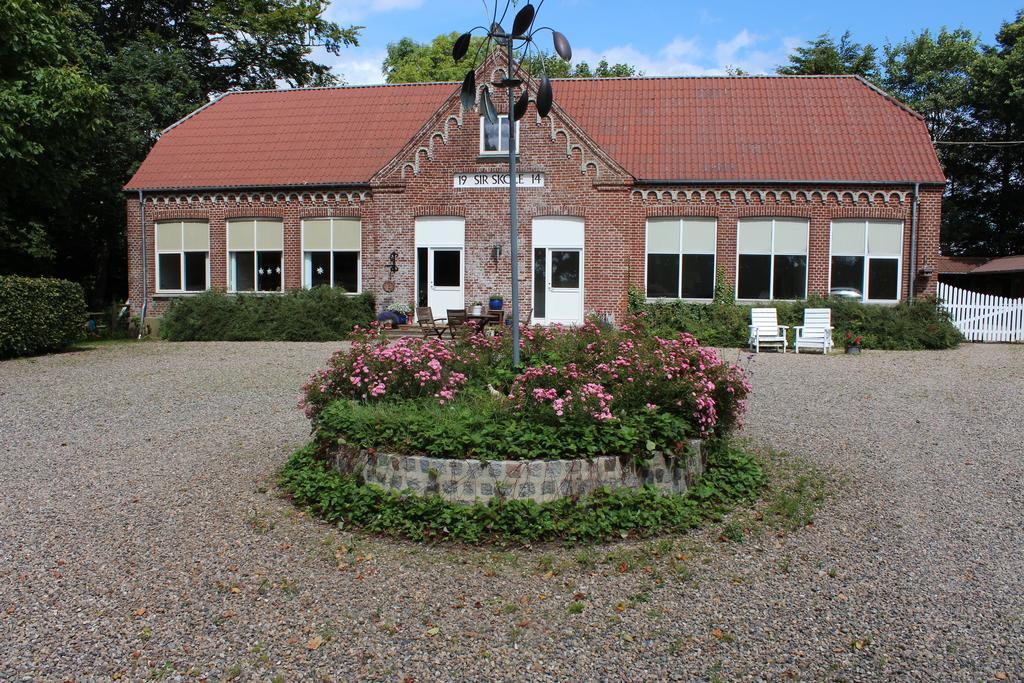 Sir Gamle Skole Holstebro Exterior foto